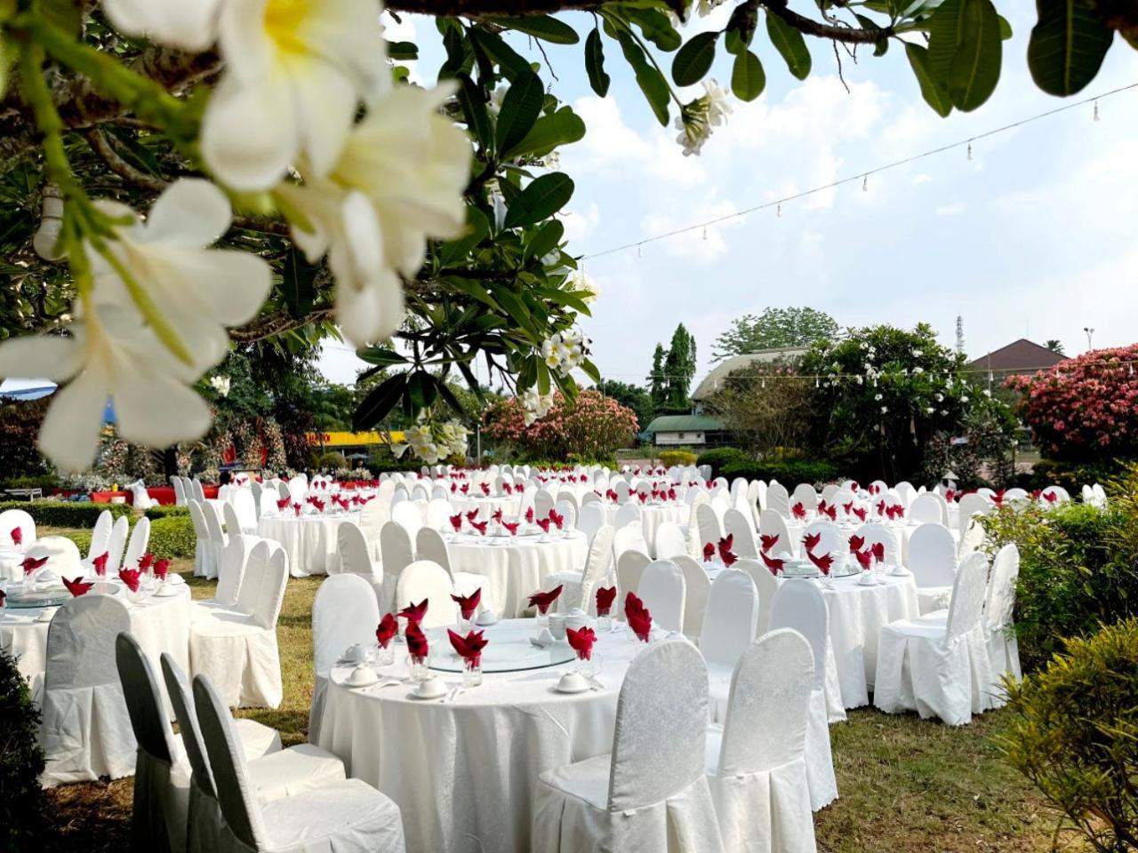 Dakruco Hotel Buon Ma Thuot Exterior foto