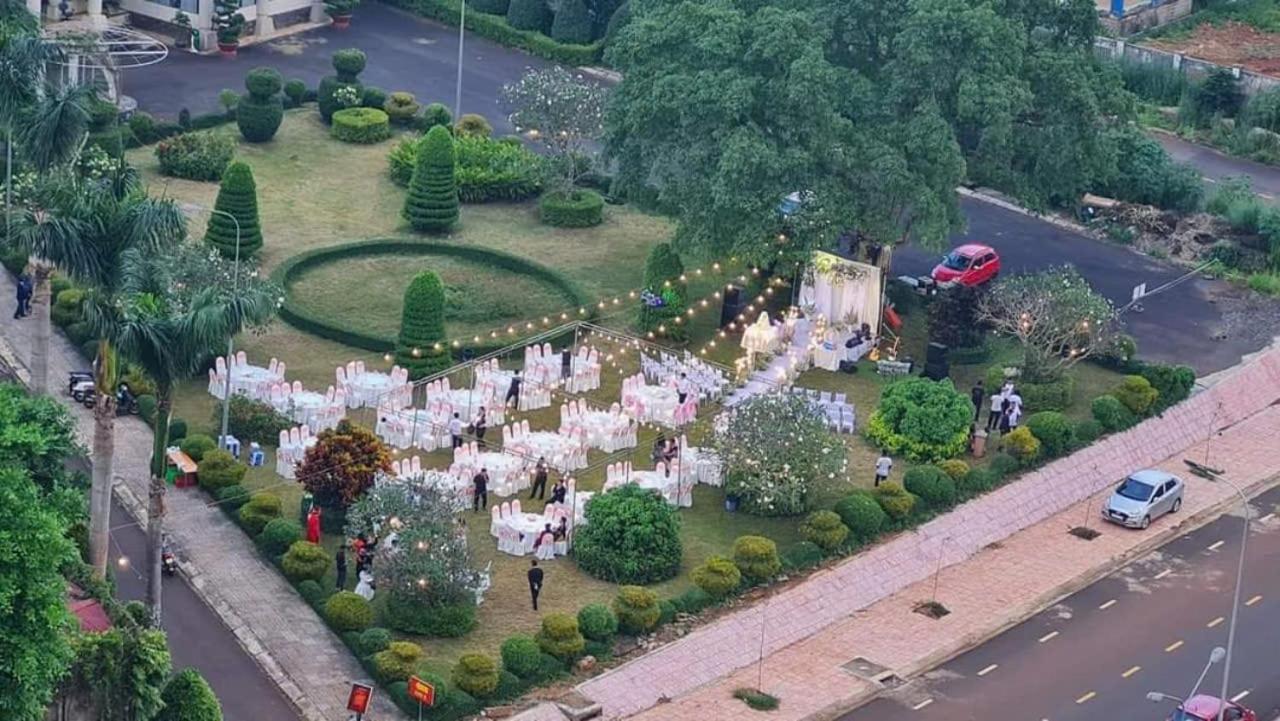 Dakruco Hotel Buon Ma Thuot Exterior foto