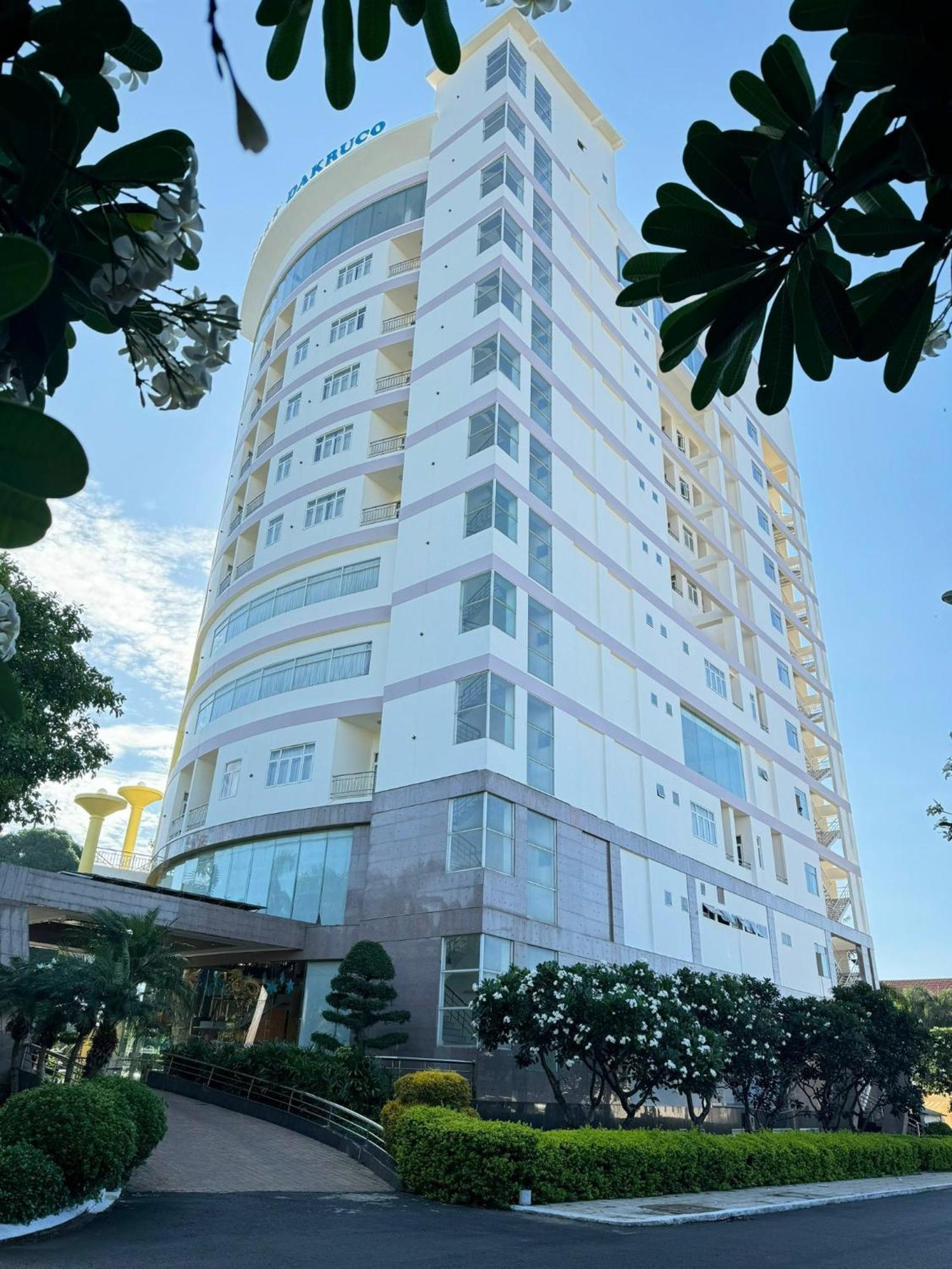 Dakruco Hotel Buon Ma Thuot Exterior foto